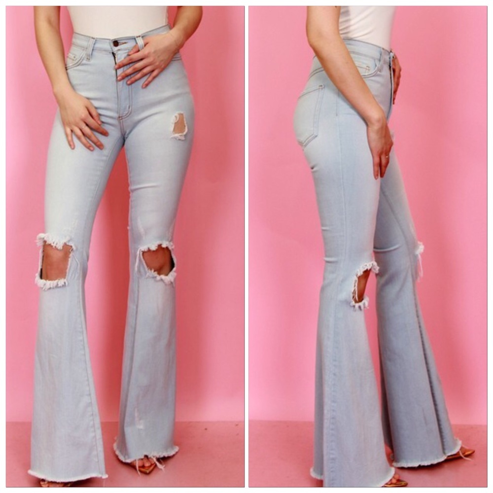 ❌COMING SOON❌NEW COLORS & SIZES🚩High Waist Ripped Knee & Thigh Bell Bottom Jean